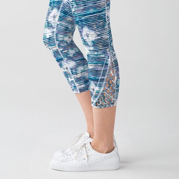 Lululemon Full On Luon True Self Crop Leggings Blurry Belle Multi, Size 0 - Picture 4 of 8
